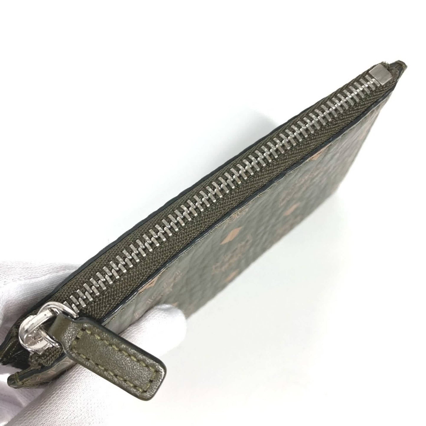 StrapStory - Wristlet 702