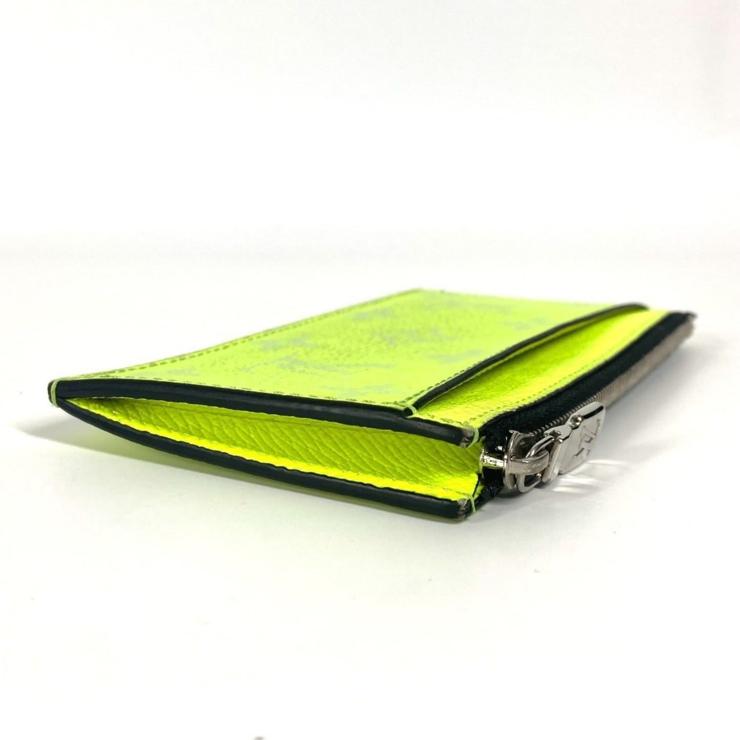 StrapStory - Wristlet 698