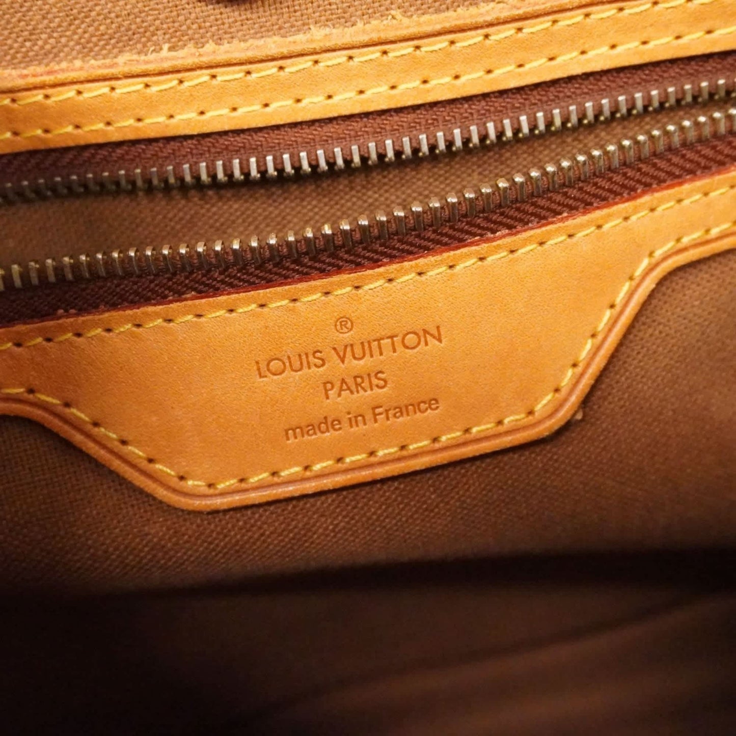 StrapStory - Tote Bag 3626