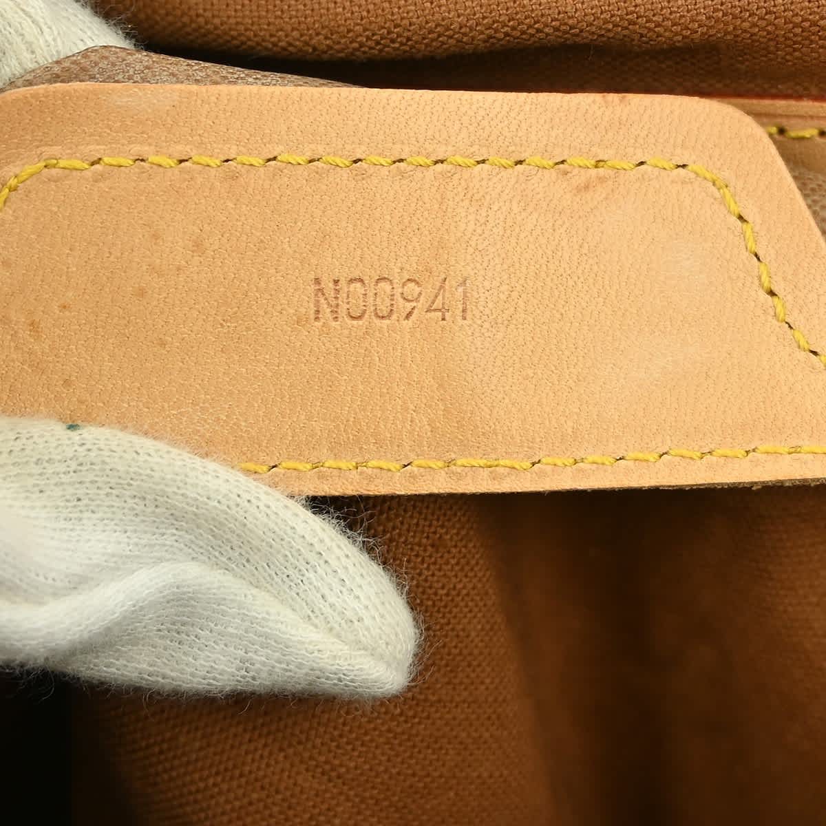 StrapStory - Tote Bag 3539