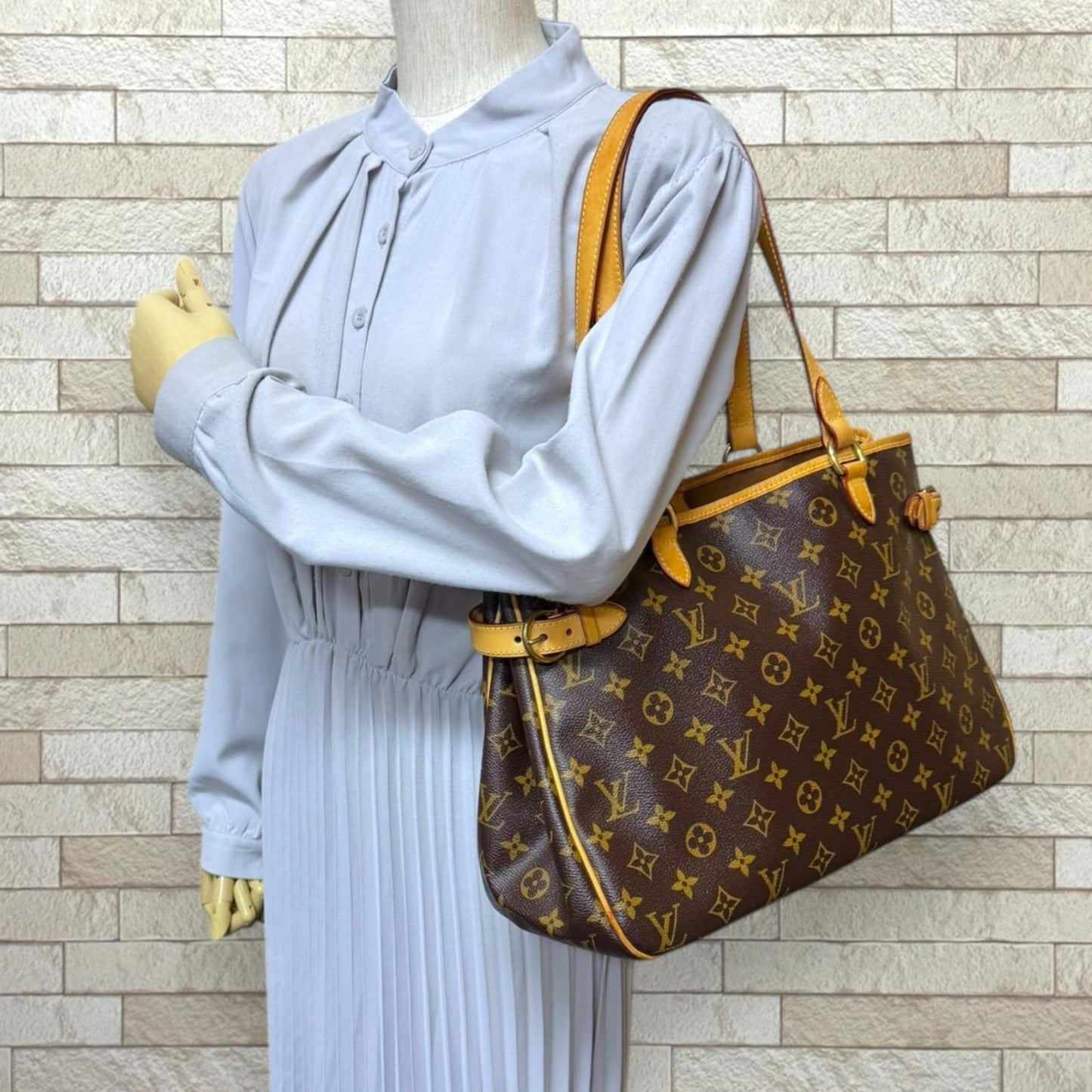 StrapStory - Tote Bag 3880