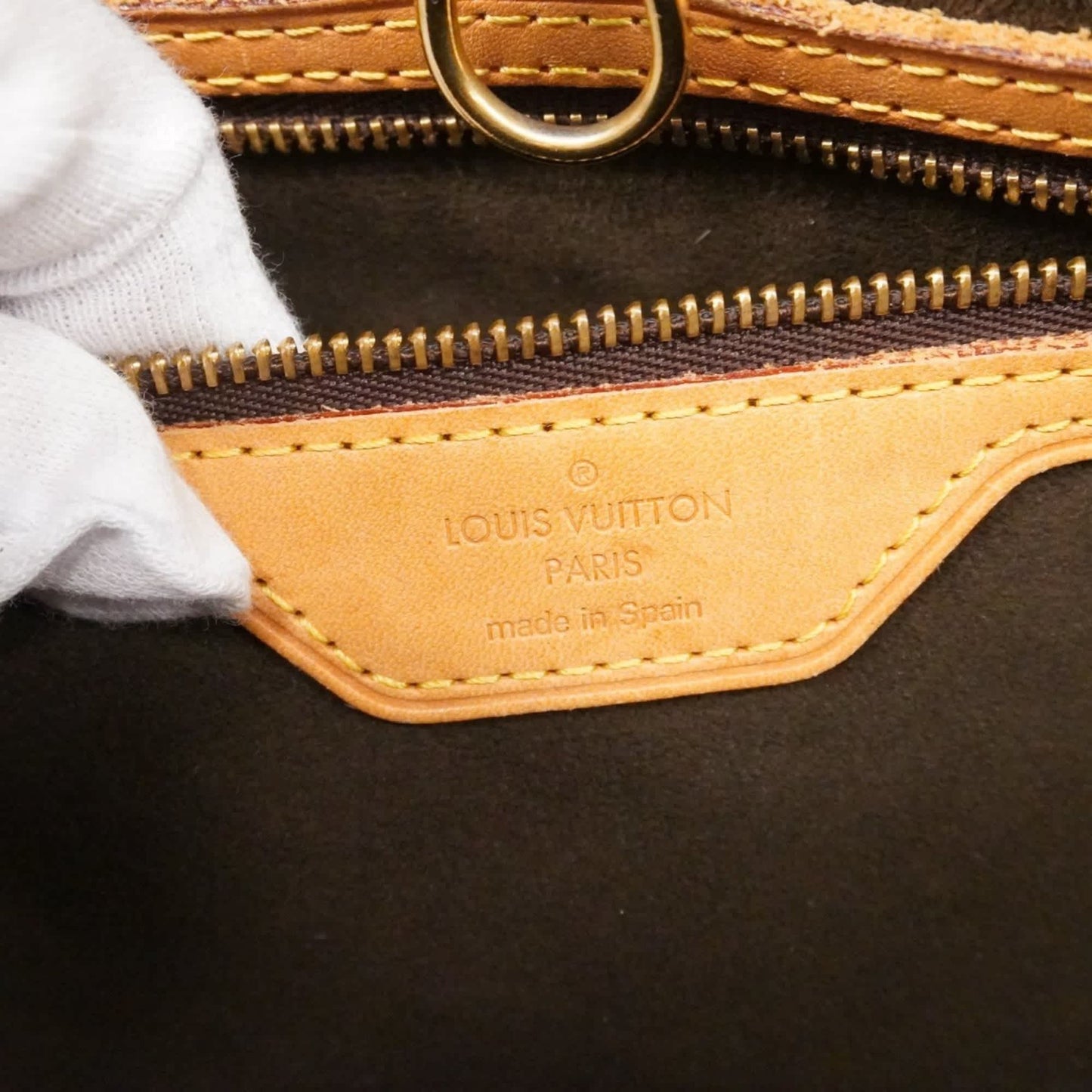 StrapStory - Tote Bag 3938