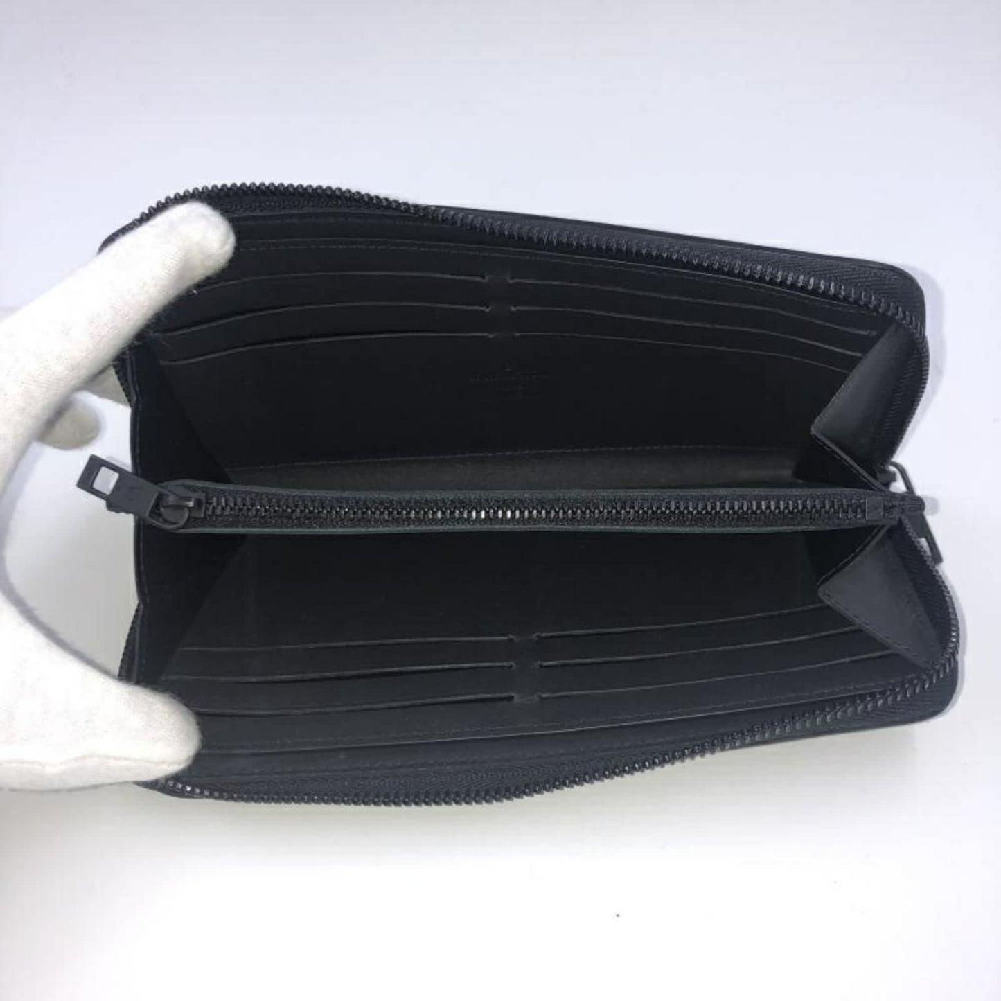 StrapStory - Wristlet 701