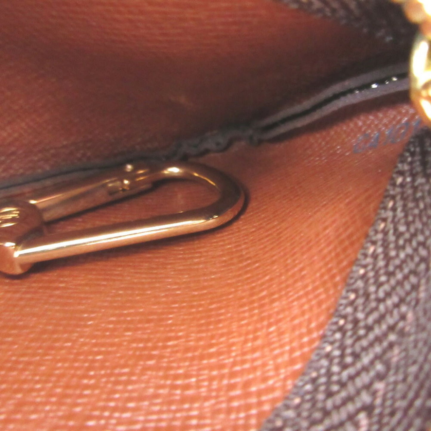 StrapStory - Wristlet 952