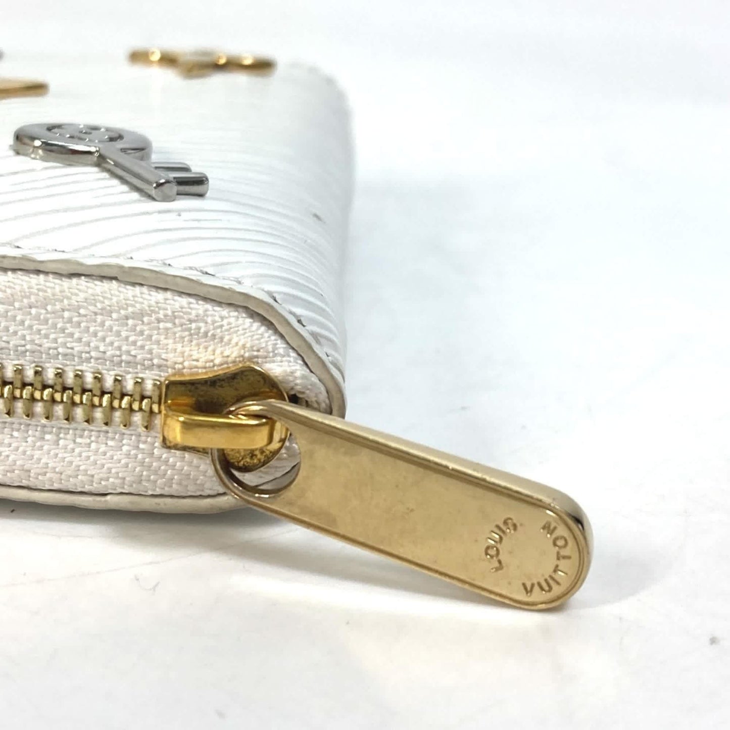 StrapStory - Wristlet 689