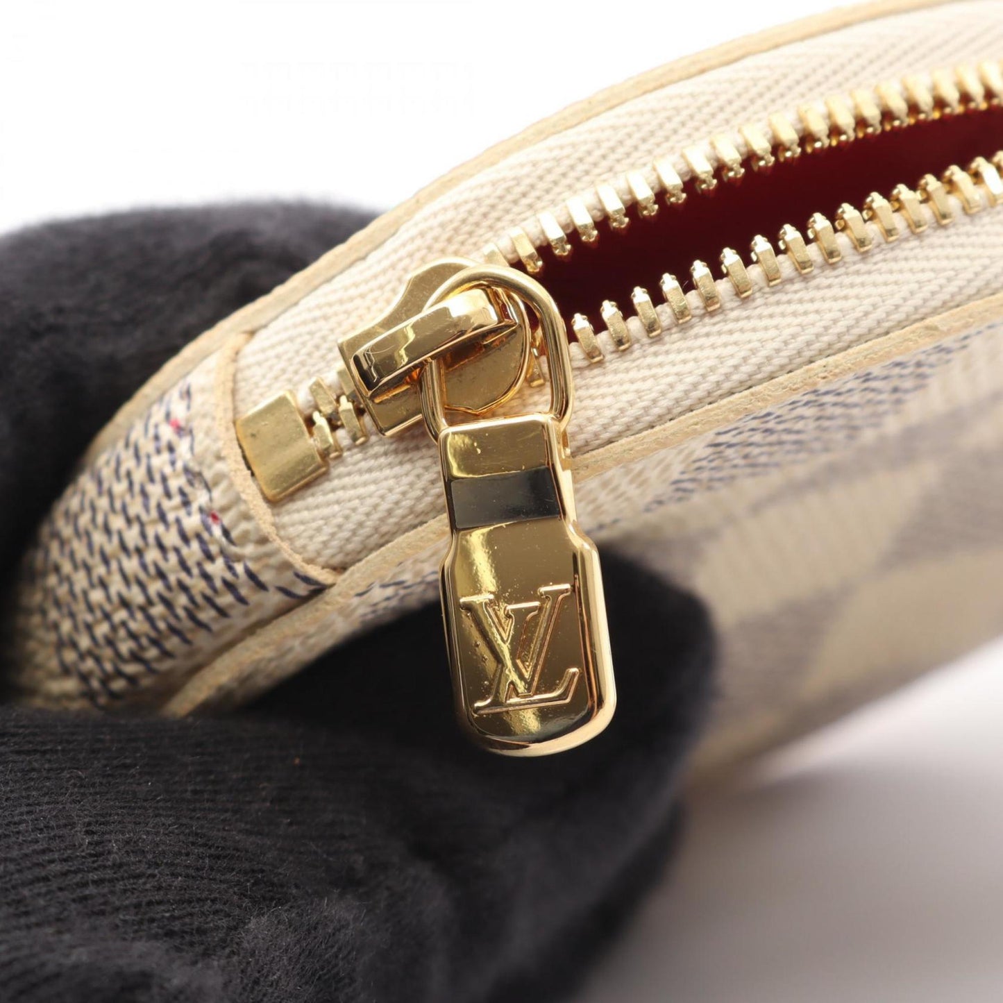 StrapStory - Wristlet 946