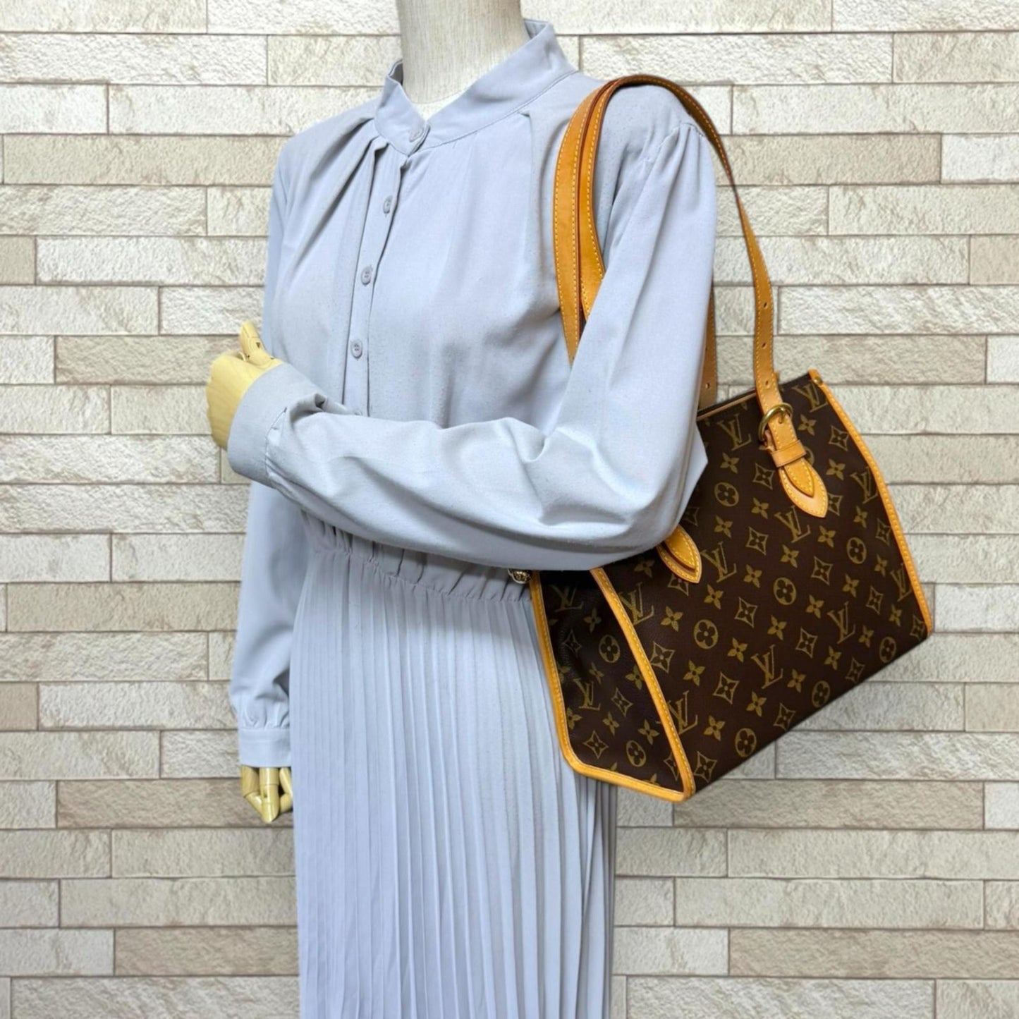 StrapStory - Tote Bag 3537