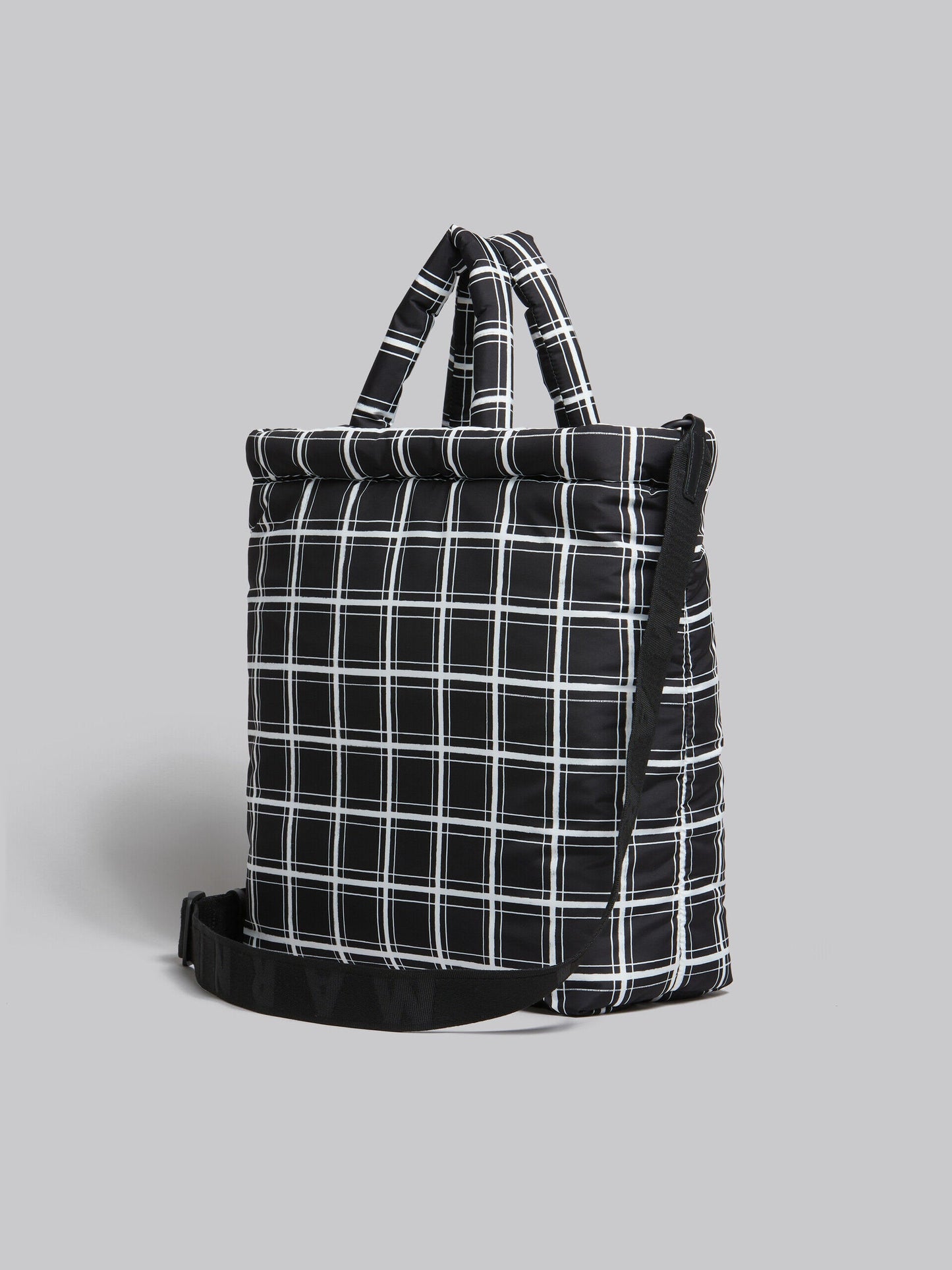 StrapStory - Tote Bag 3840