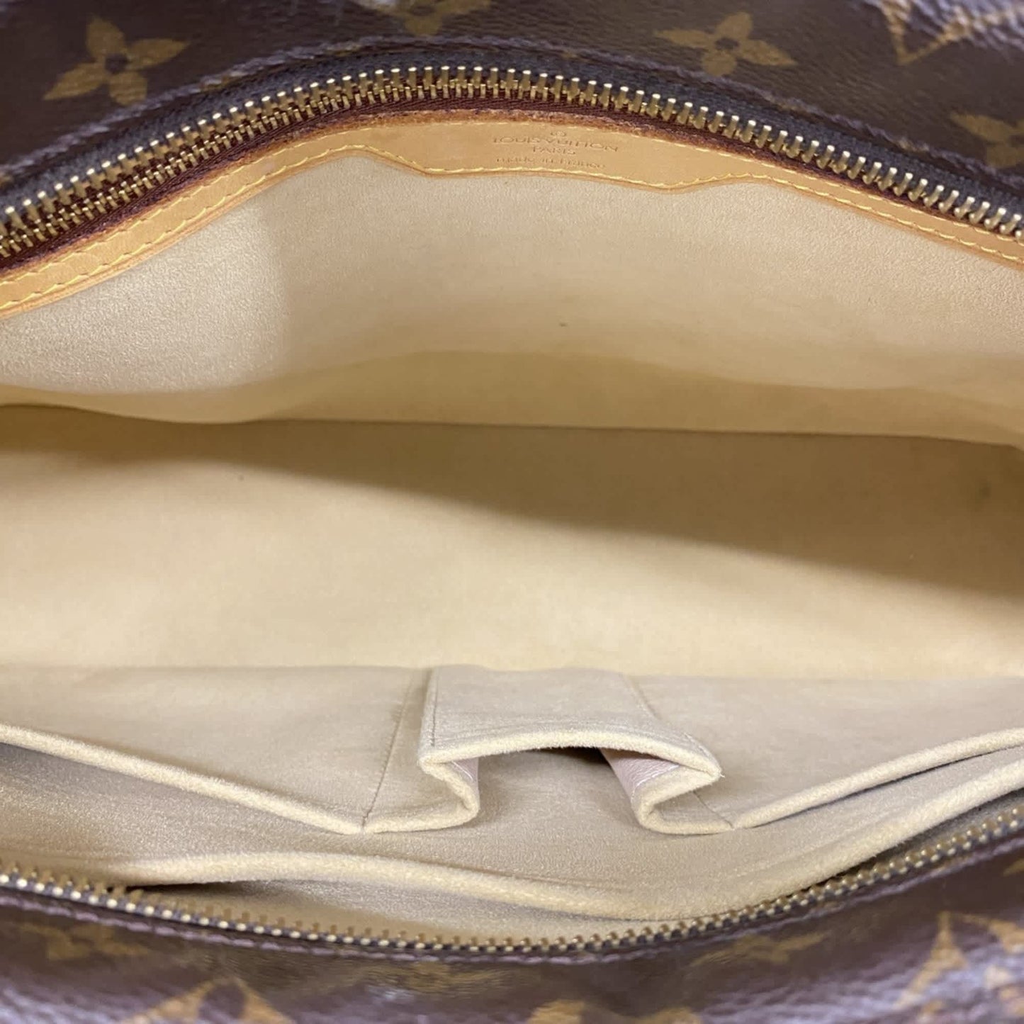 StrapStory - Tote Bag 3553