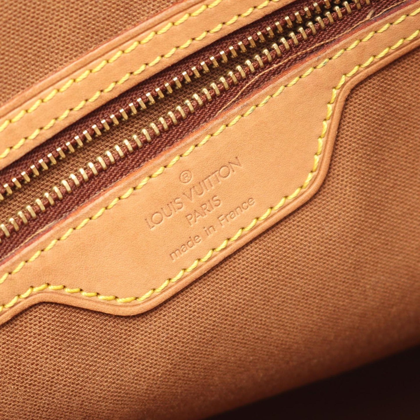 StrapStory - Tote Bag 3870