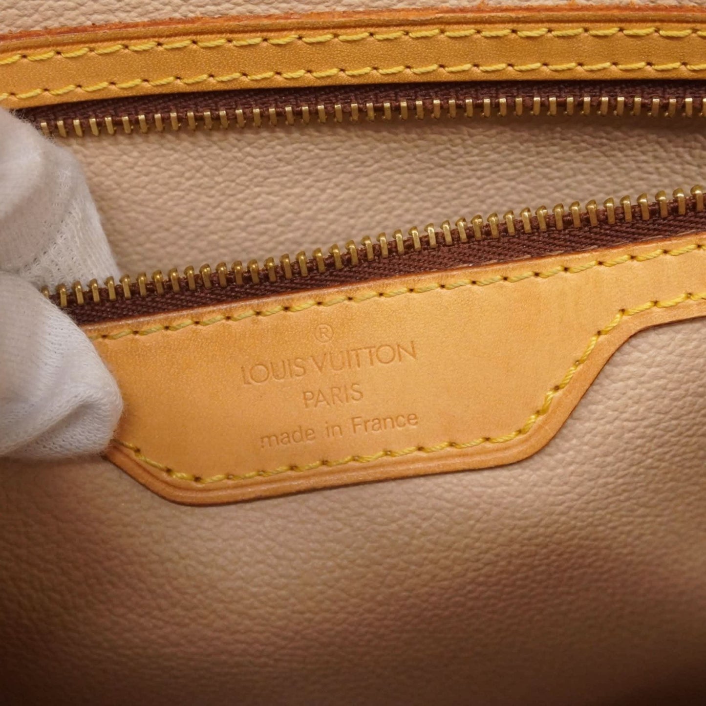 StrapStory - Tote Bag 4242